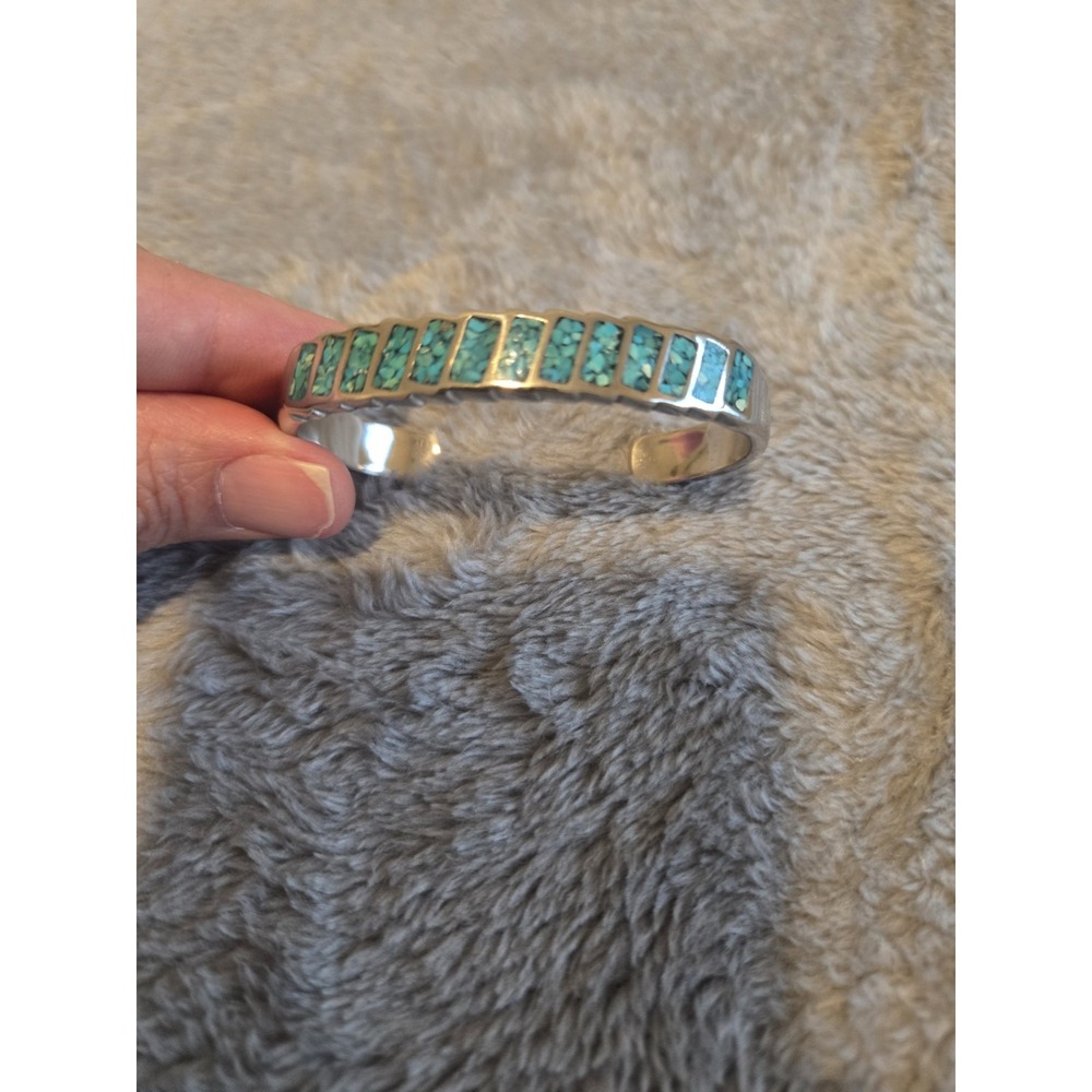 Vintage Native American Navajo Crushed Turquoise Silver Cuff Bracelet